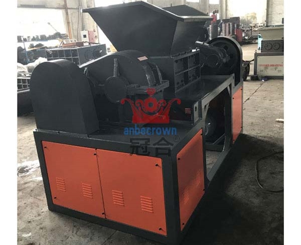 紙廠(chǎng)廢料撕碎機(jī) 3
