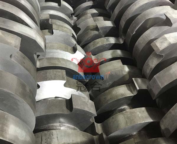 紙廠(chǎng)廢料撕碎機(jī) 9